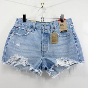 Levi’s 501 High Rise Denim Shorts Distressed Light Wash Size 29 NWT